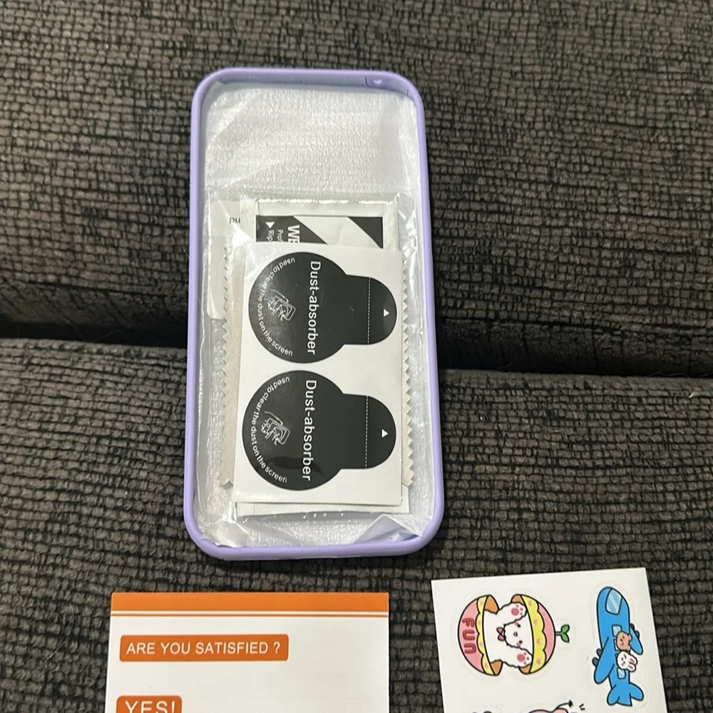 NWT lavender google pixel 9/9pro case with stickers and 2 glass protectors